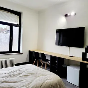 Private Industrial In Center Of Accommodatie bij particulieren Charleroi