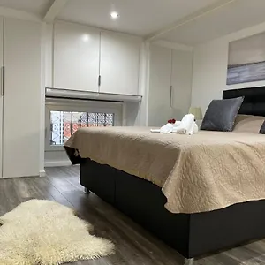 Duplex Situe A 2min De La Gare Du Nord Appartement Brussel