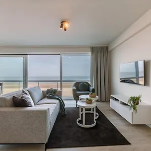 Appartement Beautiful With Sea View On Location, Oostende