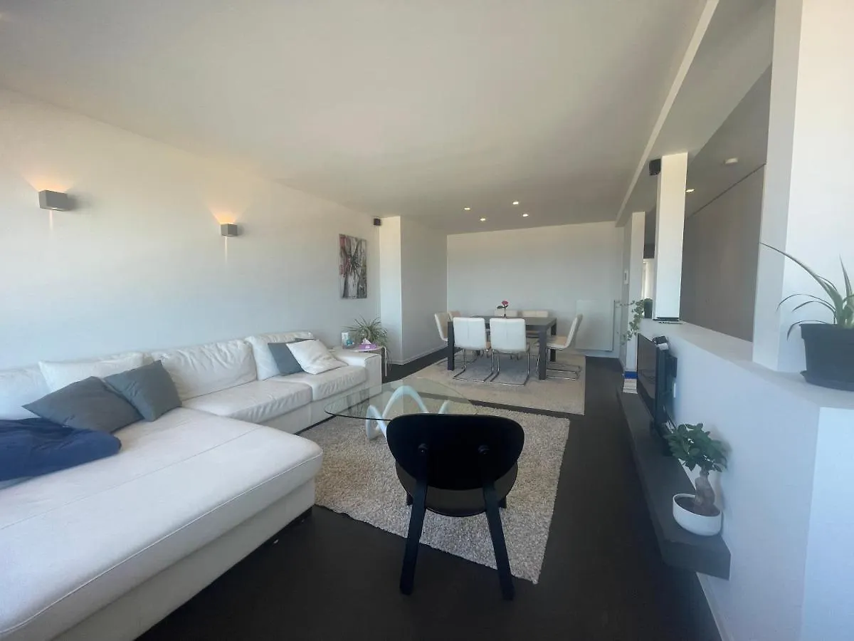 Luxe app - Zeedijk Mariakerke - Prachtig zeezicht Appartement Oostende België
